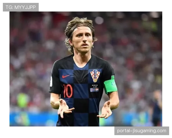 切尔西与雷恩就后卫雅凯展开转会谈判，标价或破俱乐部纪录